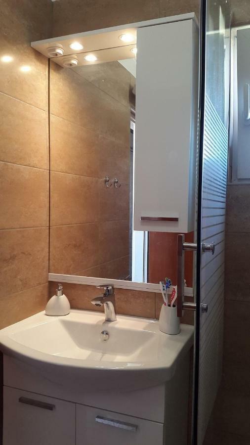 Paradise Apartment - Old Town Rab ราบ ภายนอก รูปภาพ